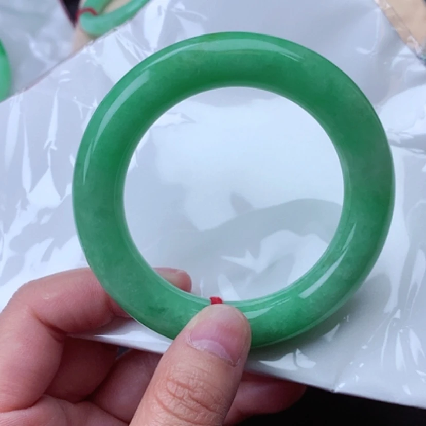 【闪购商品】翡翠手镯未镶嵌58圆