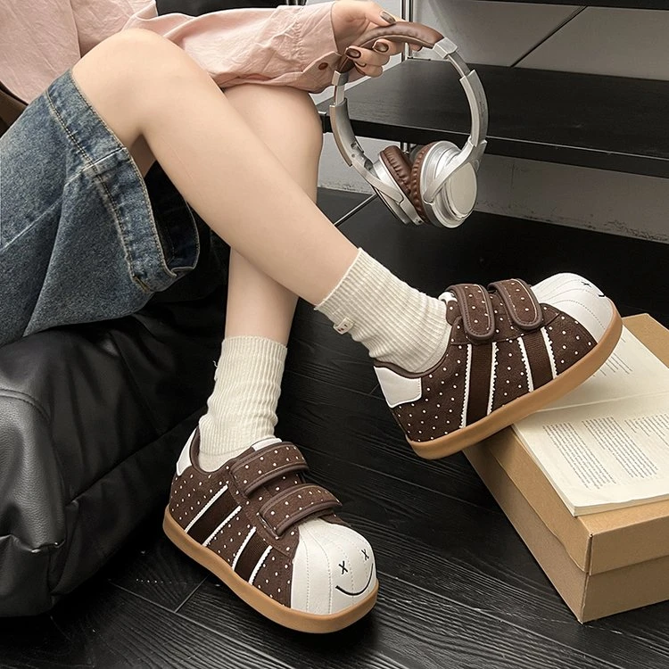 笑脸秋冬卡通风低帮鞋女复古户外增高面包鞋休闲慢跑鞋板鞋