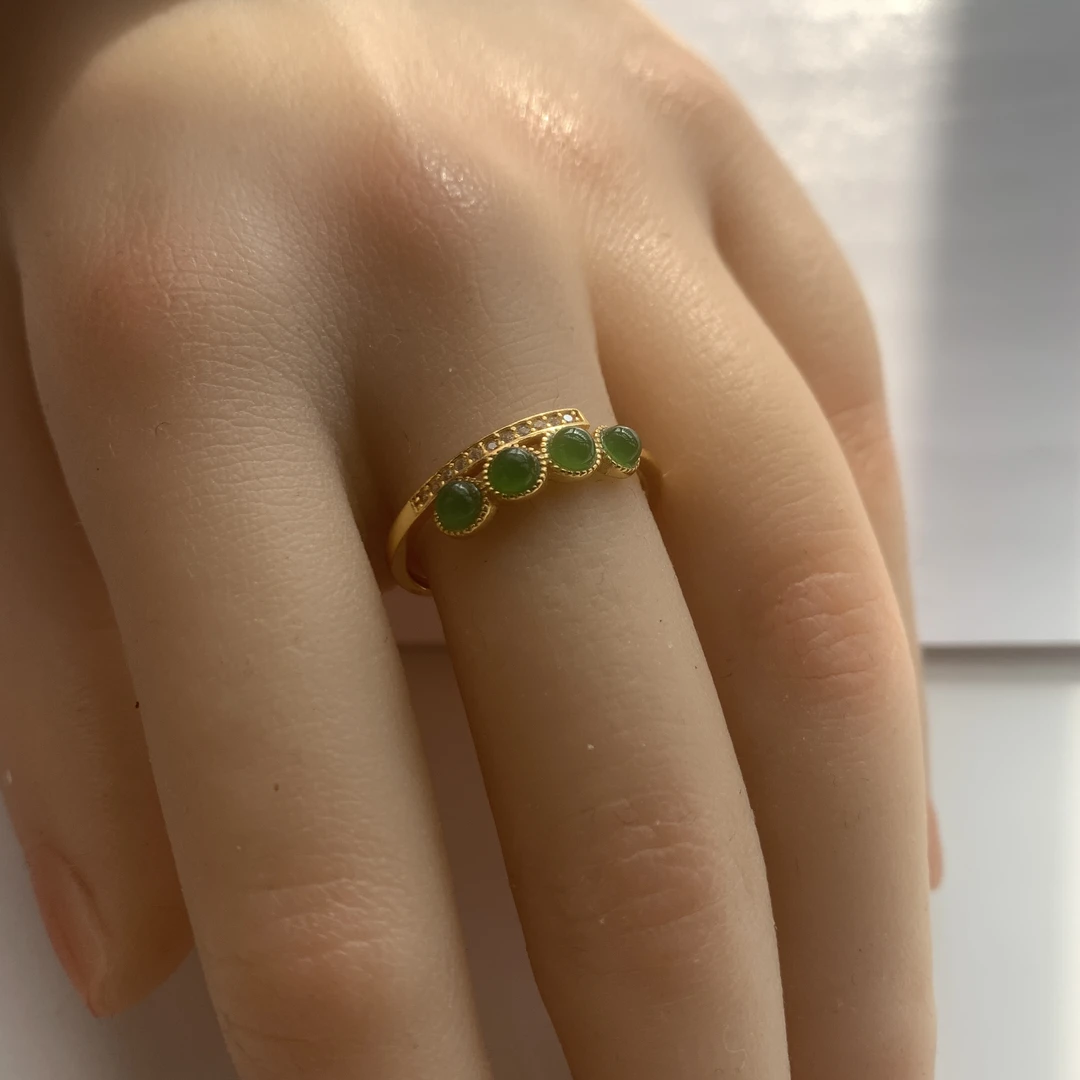 阳绿碧玉戒指s925和田玉银镶