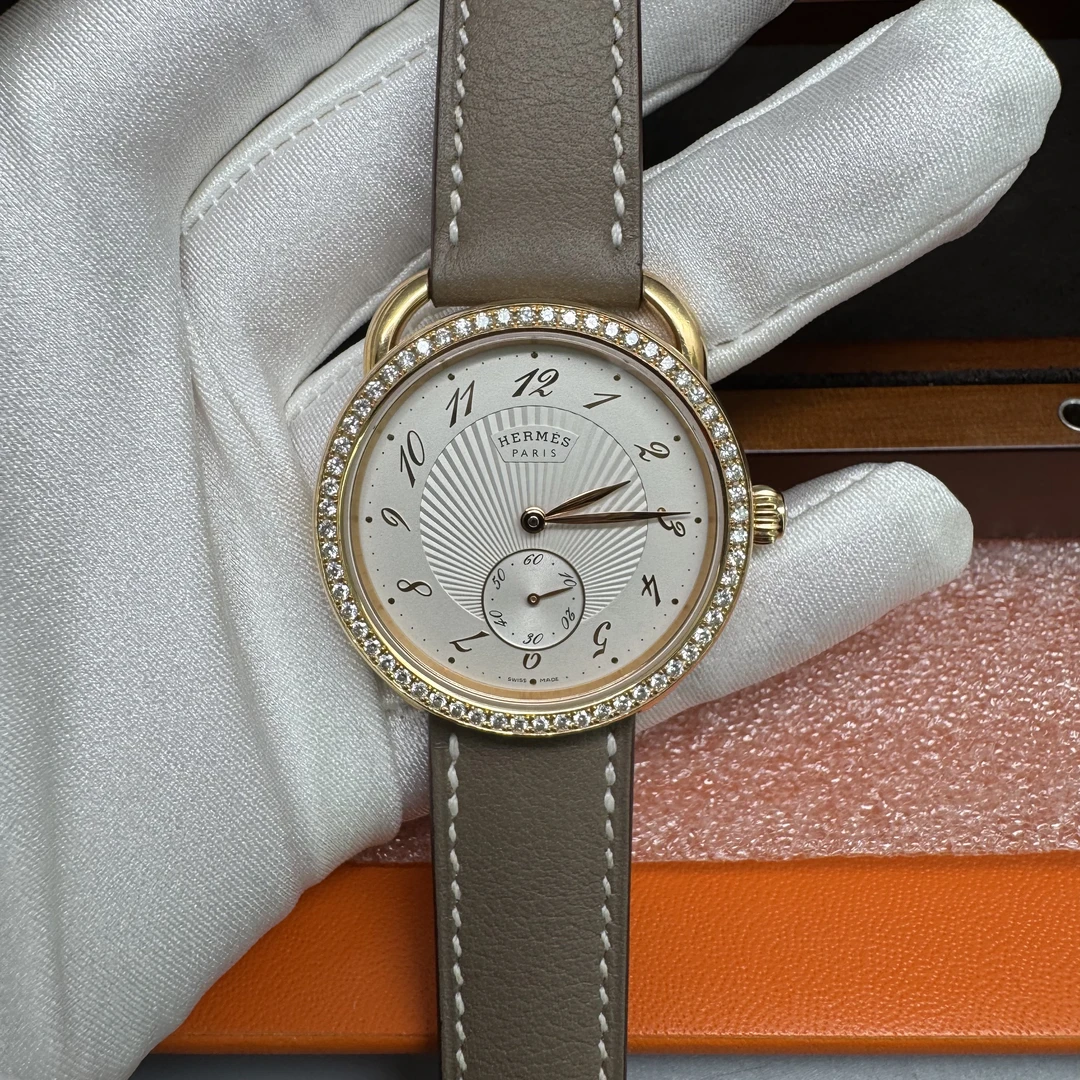 95新 Hermes/爱马仕 ar6.671/单表