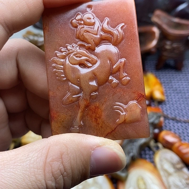 未镶嵌蛇纹石玉颈饰