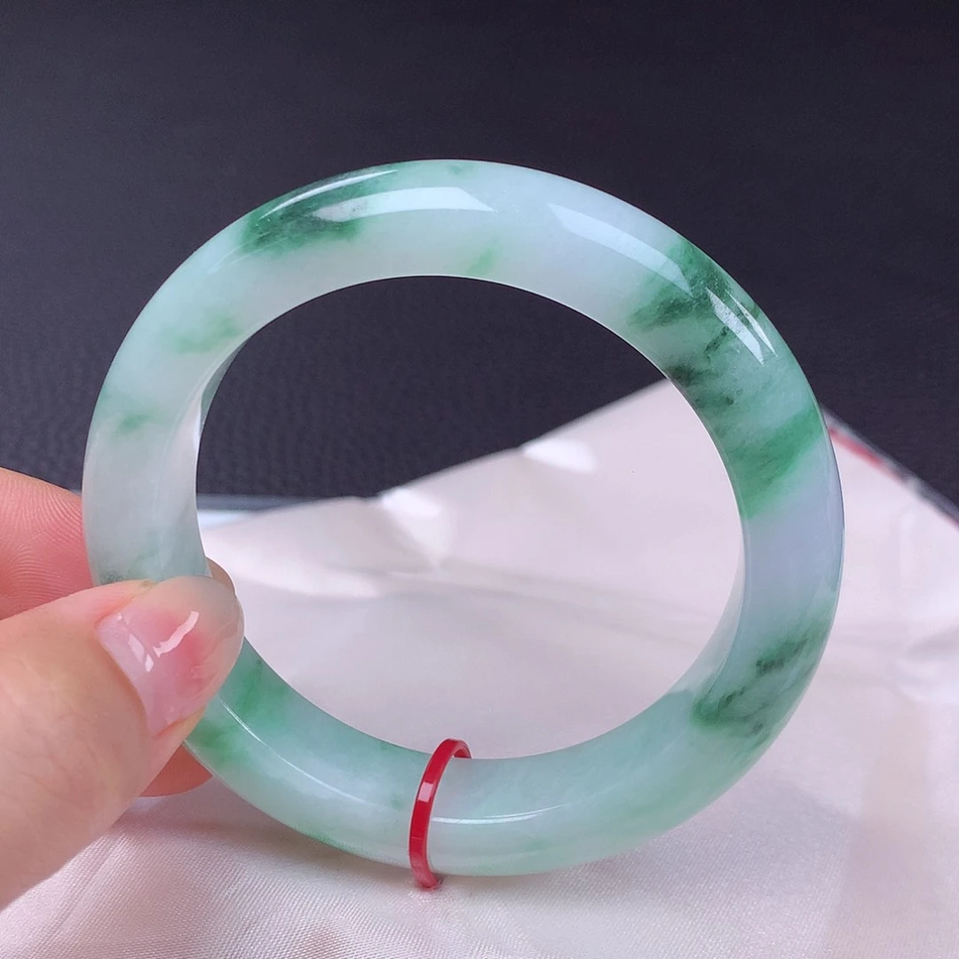 翡翠手镯未镶嵌55圈口431135