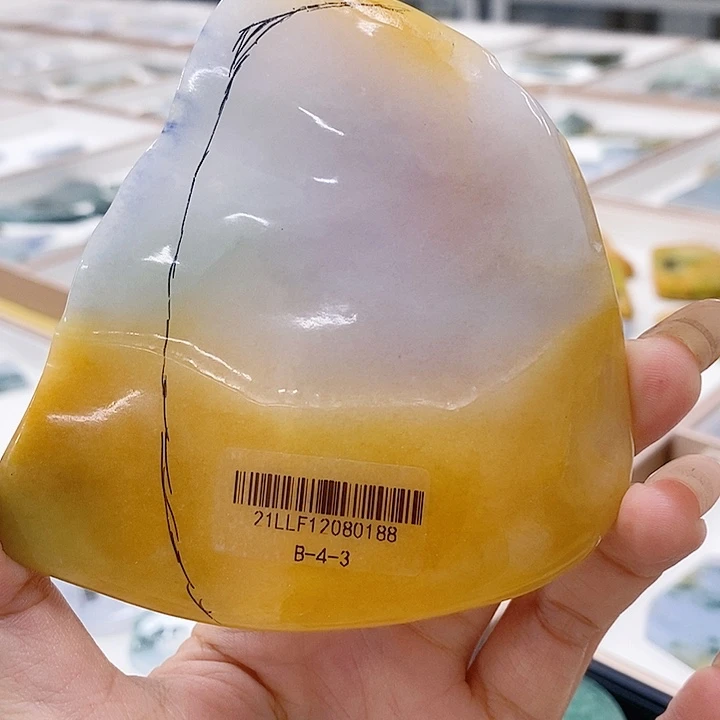 豫***龍定制翡翠未镶嵌定制翡翠未镶嵌