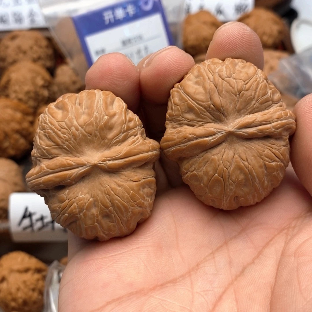 H***e吊坠文玩核桃43尺 全品平谷元宝 81
