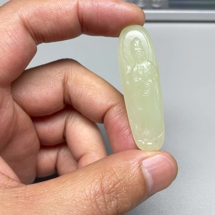 和田玉吊坠(不含链)未镶嵌深****馆