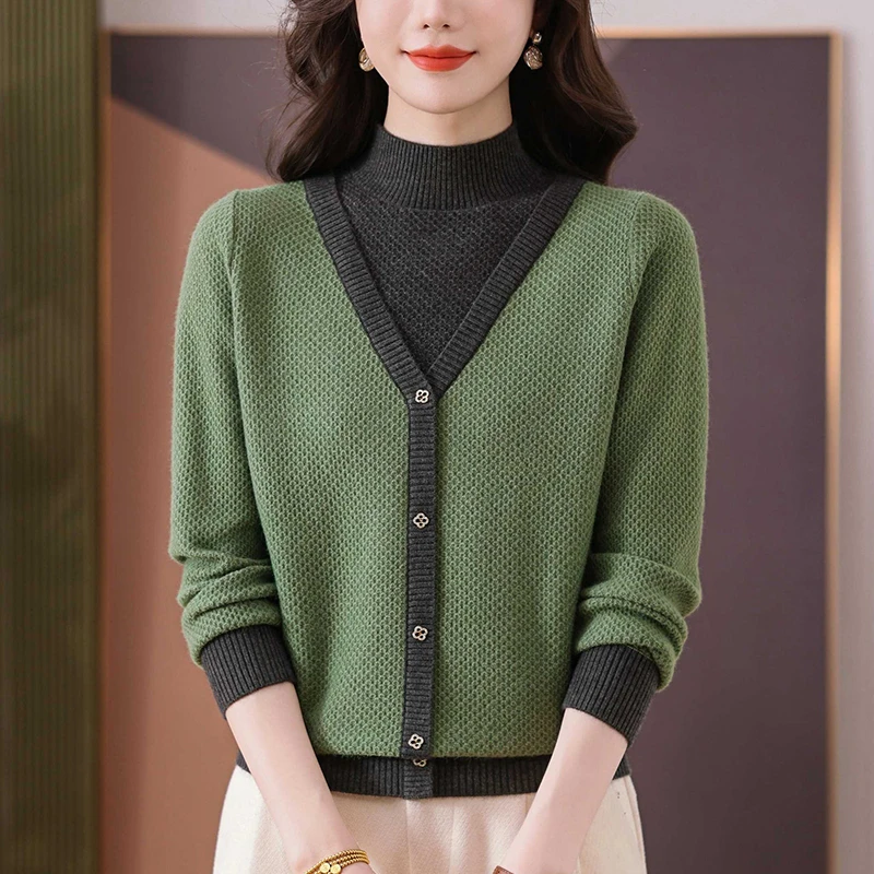 秋冬2025新款大码洋气假两件毛衣女宽松显瘦百搭半高领针织打底衫