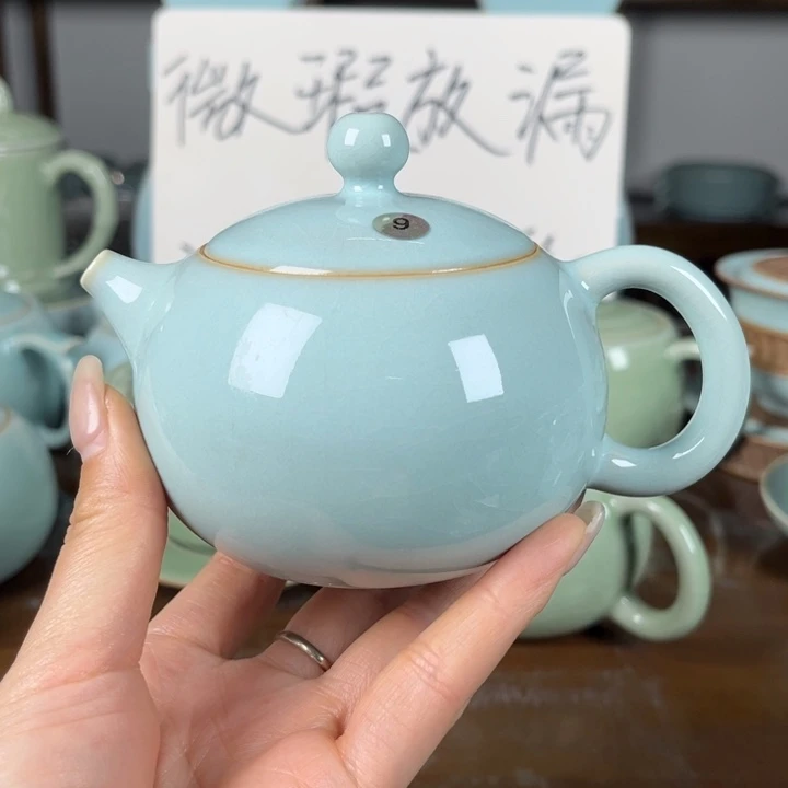 9号天青色西施壶不完美