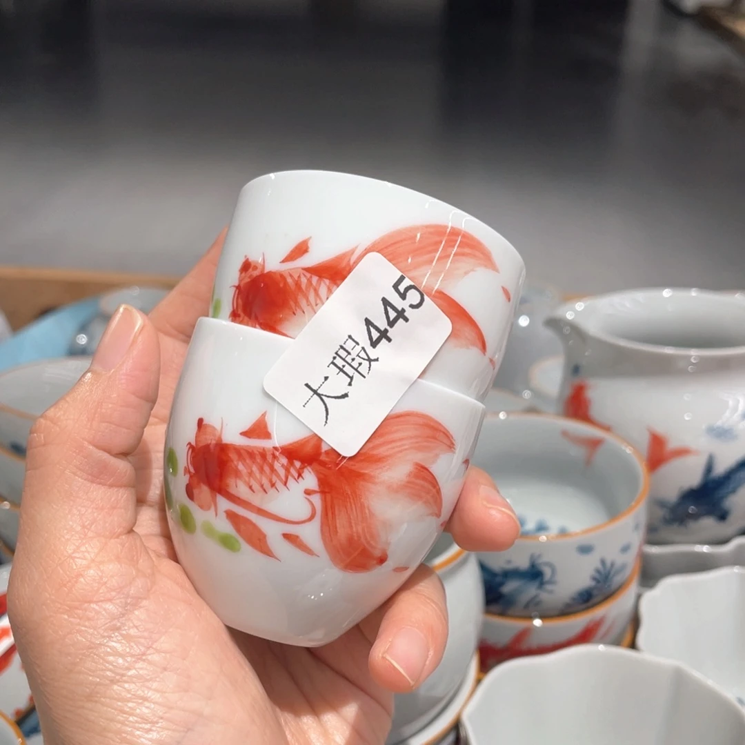 釉下手绘茶具微瑕