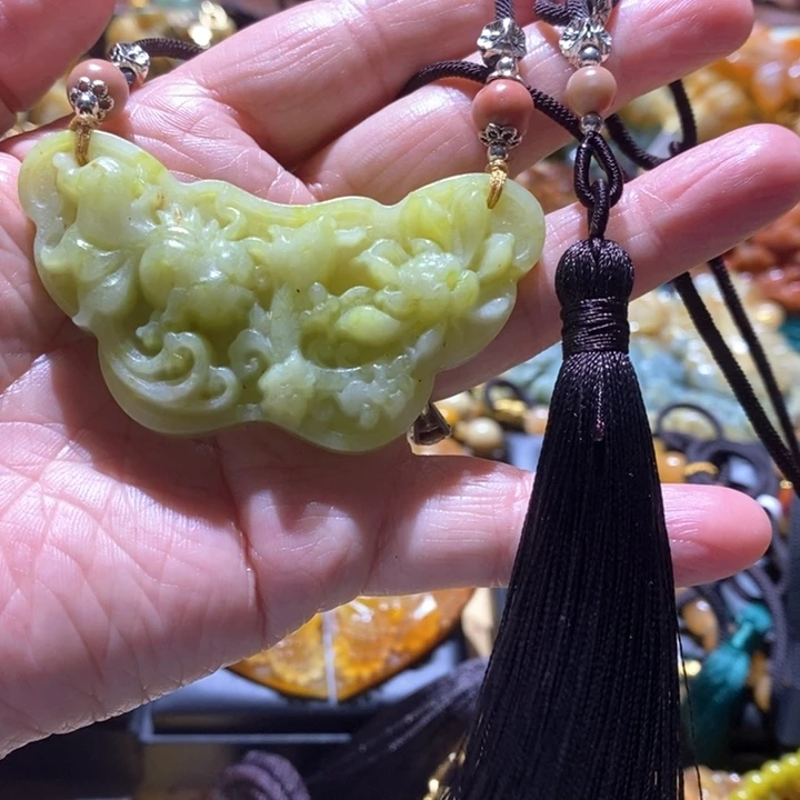 岫玉未镶嵌毛衣链