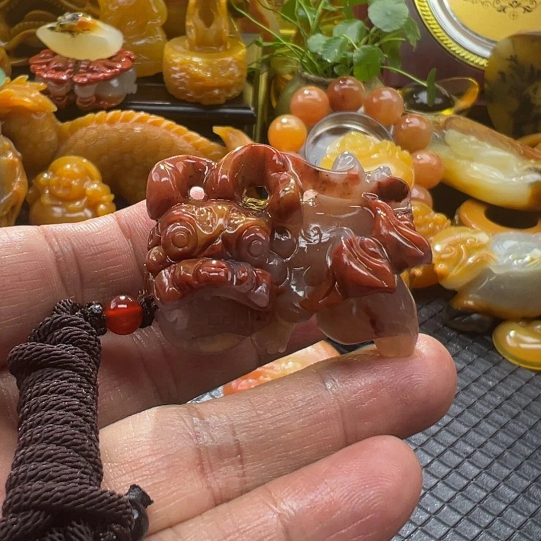 石英质玉未镶嵌颈饰
