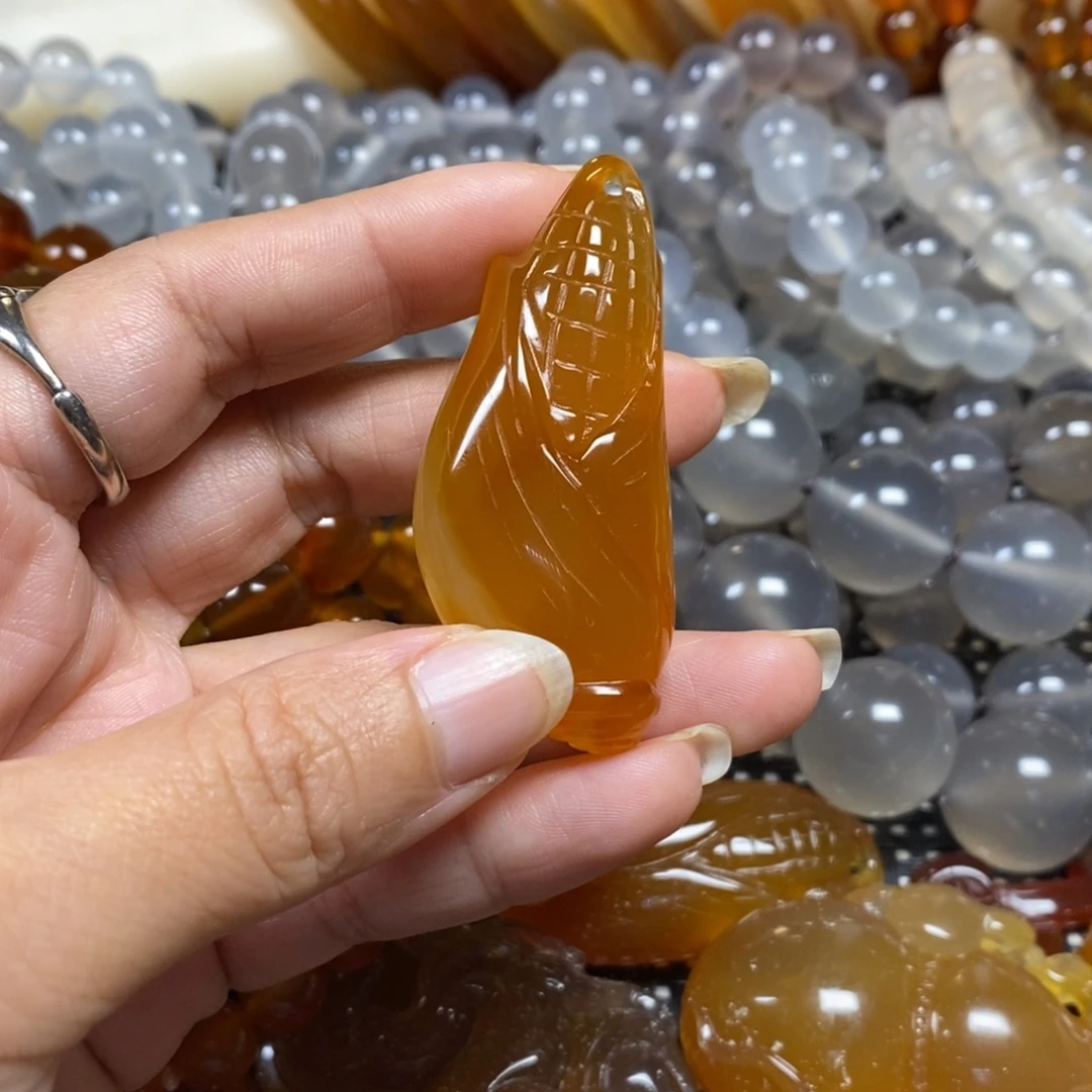 玛瑙/玉髓未镶嵌玛瑙吊坠