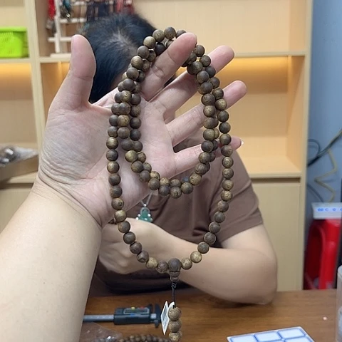 手串沉香棋楠红骨凹身圆珠长串0.8/28克多样性发一