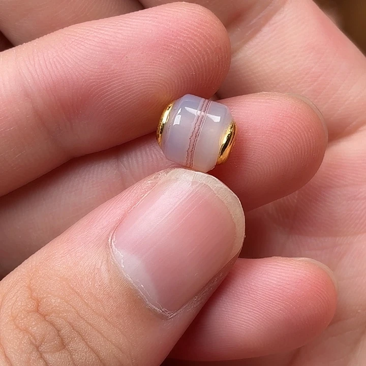 玛瑙/玉髓未镶嵌配饰朱一线8.5mm多样性