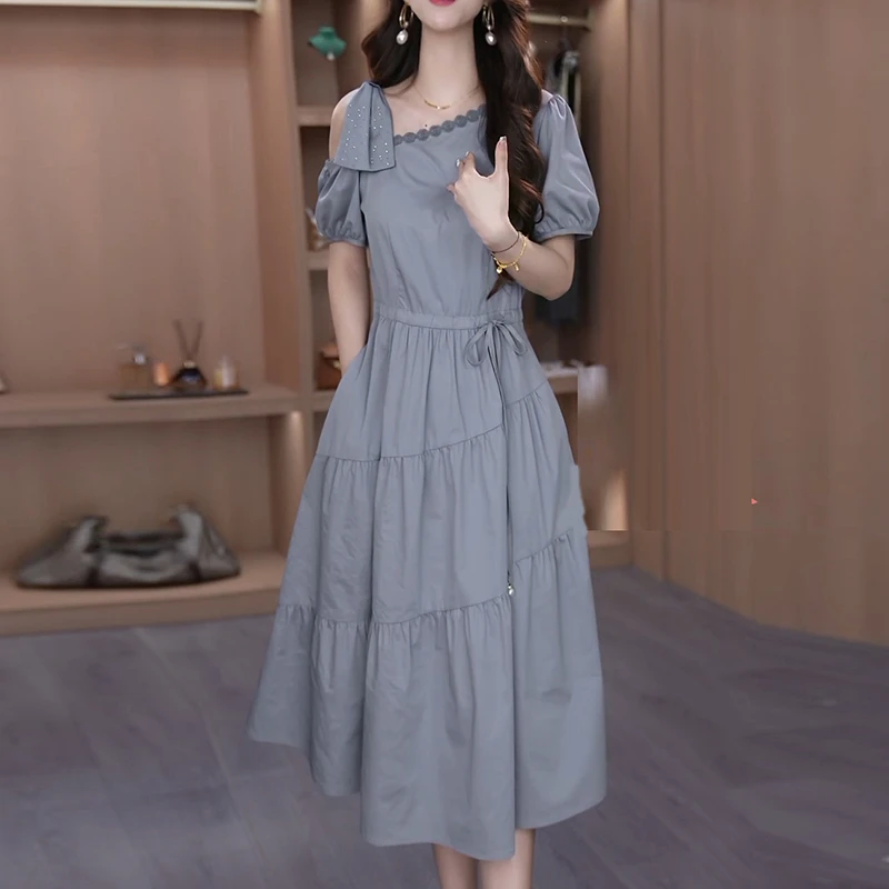 2025夏季新款收腰显瘦裙子气质减龄遮肚子洋气时尚优雅短袖连衣裙