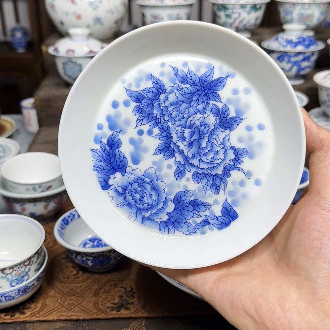 明逸堂青花牡丹壶承