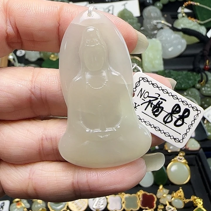 颈饰未镶嵌和田玉追*