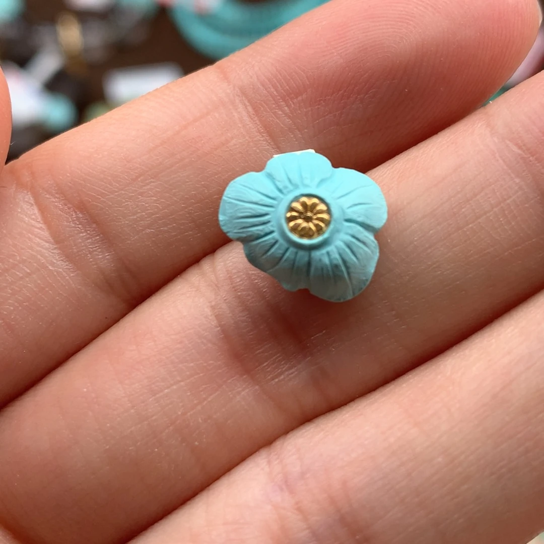 绿松石未镶嵌绿松石