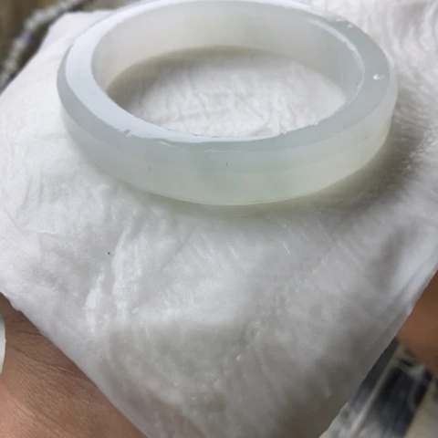 石英质玉手镯未镶嵌心**然加工定制