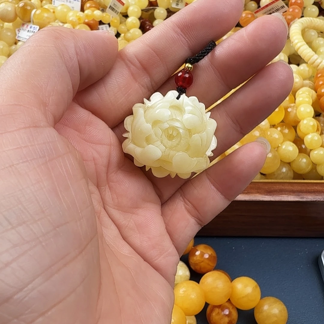 琥珀未镶嵌珠宝奇石