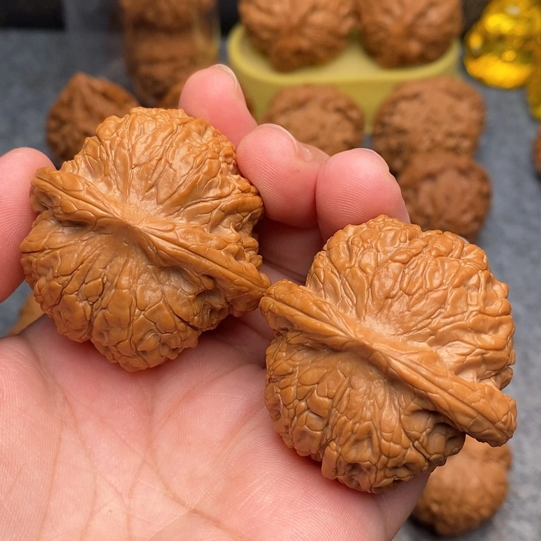 文玩核桃把件45全品绝配血麒麟