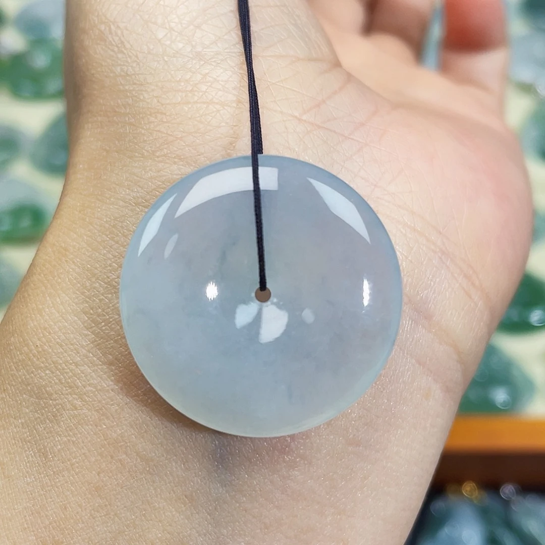 翡翠颈饰未镶嵌吊坠