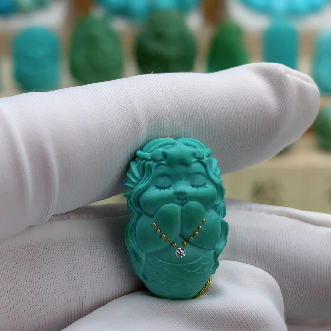 绿松石未镶嵌挂件