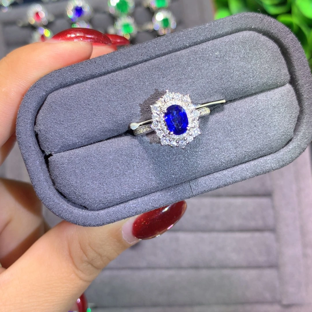 戒指18K金镶嵌蓝宝石1.01ct