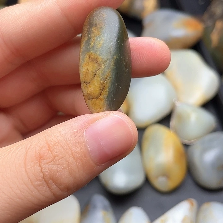 颈饰未镶嵌和田玉11