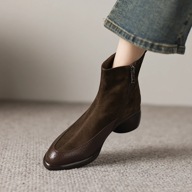 老钱风靴子女款爆款真皮小短靴2025新款百搭瘦瘦靴复古粗跟马丁靴