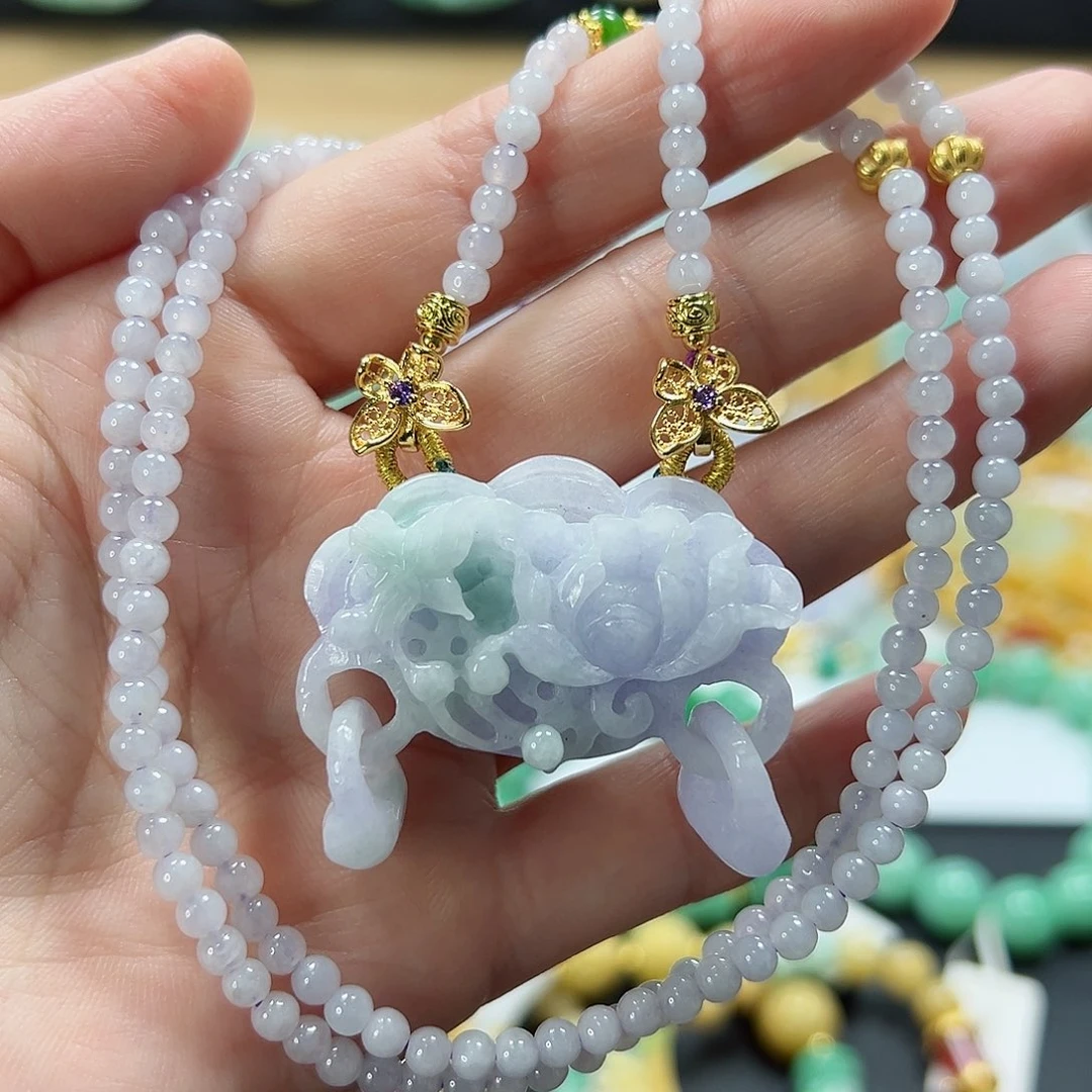 颈饰未镶嵌翡翠吊坠