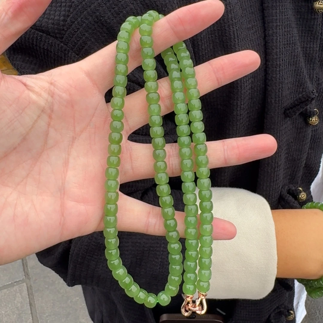 和田玉未镶嵌颈饰105王姐卡7左右