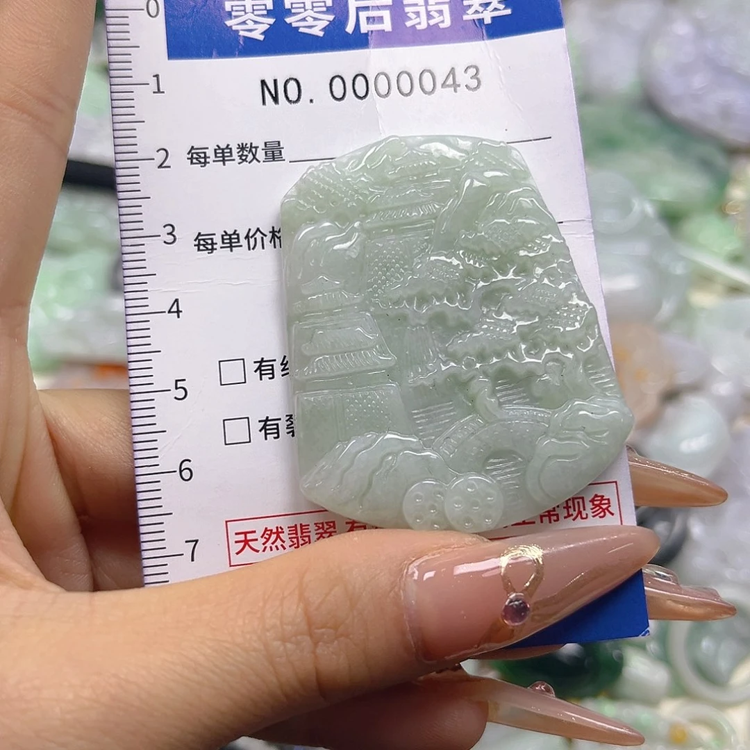 翡翠未镶嵌颈饰hhh