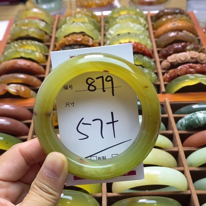 未镶嵌蛇纹石玉手镯