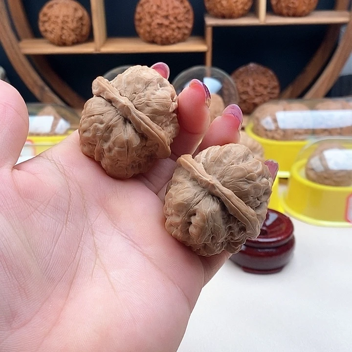 把件桃核蛤蟆头40全品