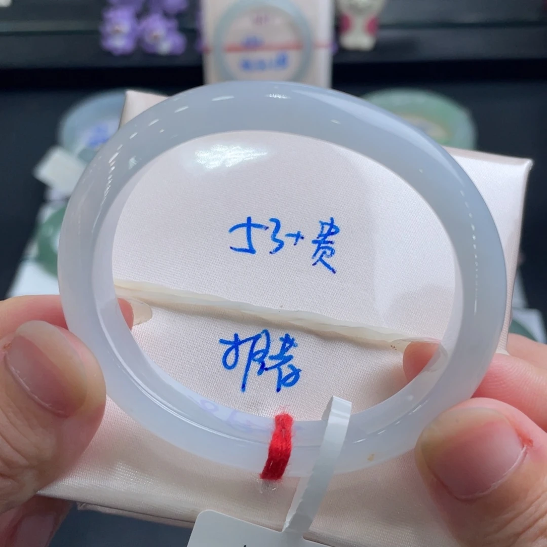 未镶嵌手镯翡翠翡翠手镯