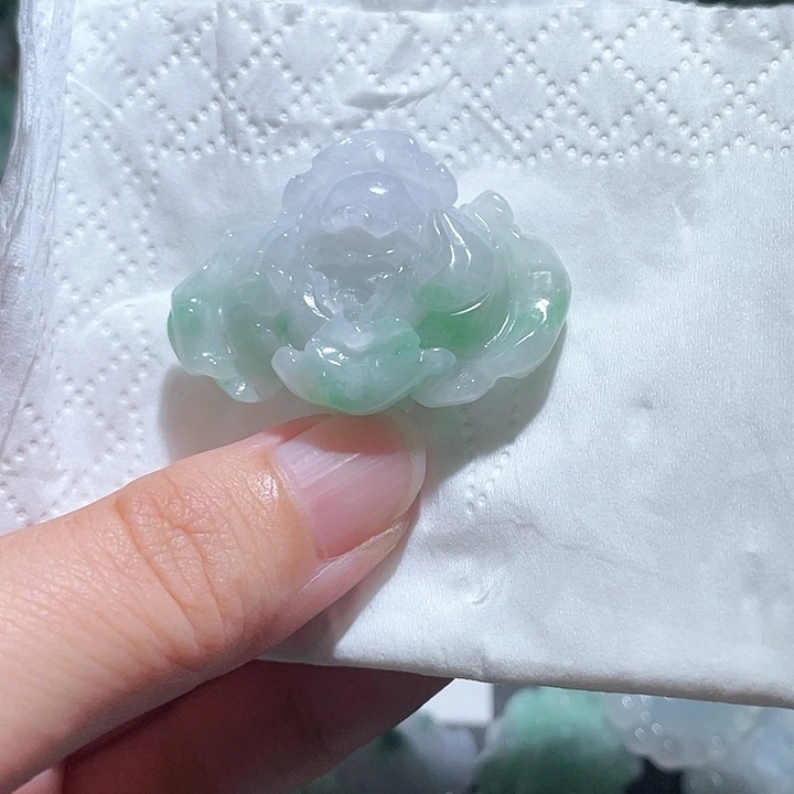 颈饰未镶嵌翡翠天