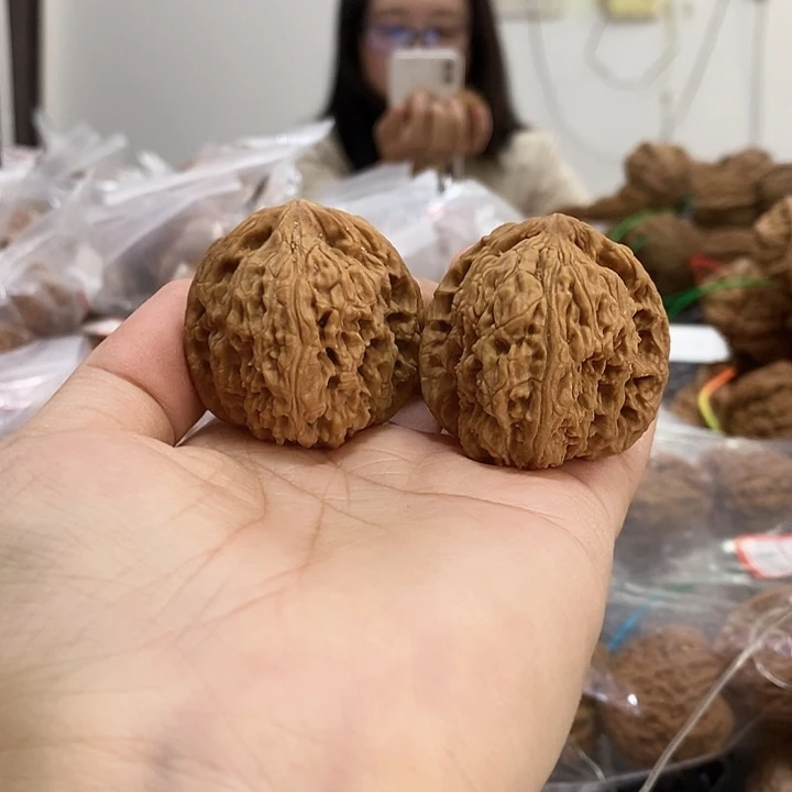 文玩核桃吊坠南疆37