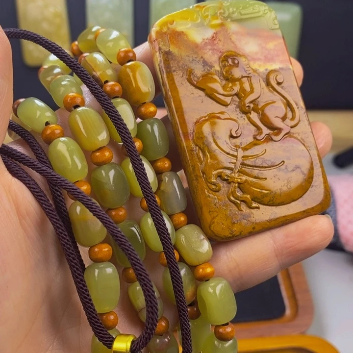 瀚***爷新疆昆仑山料 守 护 牌