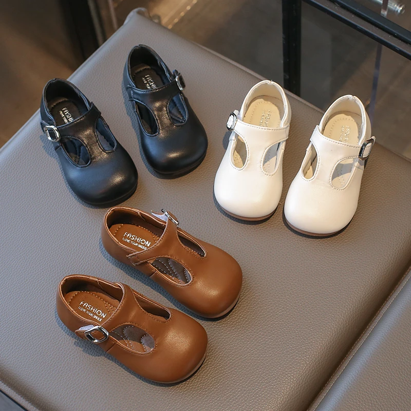 女童皮鞋2025春秋新款儿童公主鞋简约软底单鞋小童软底镂空宝宝鞋