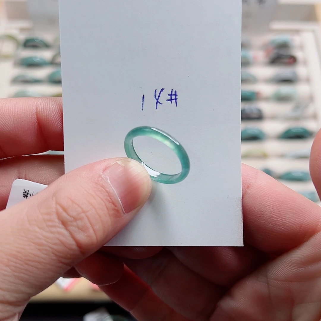 翡翠未镶嵌戒指翡翠