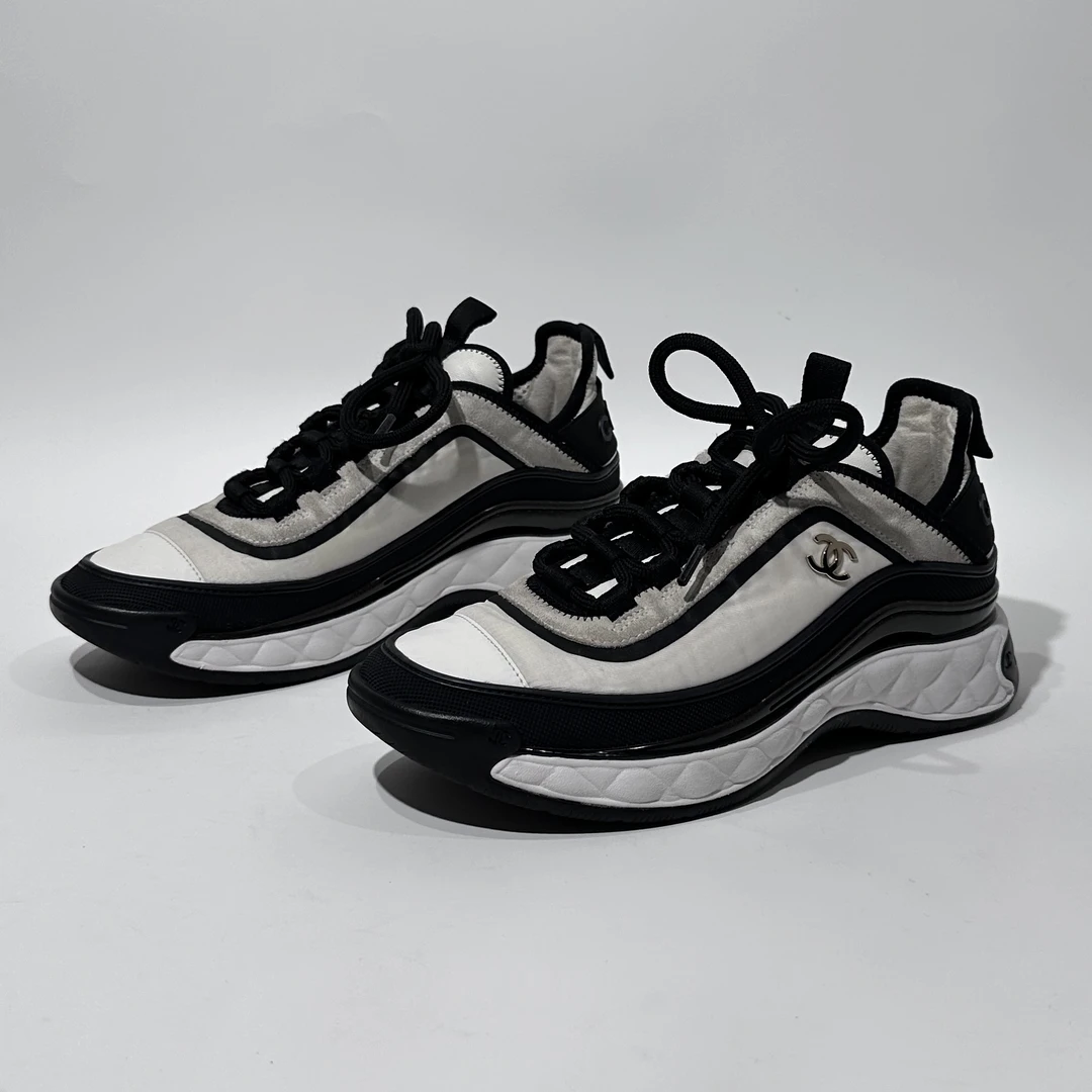 95新 Chanel/香奈儿 37码 白色休闲运动鞋/ML80250