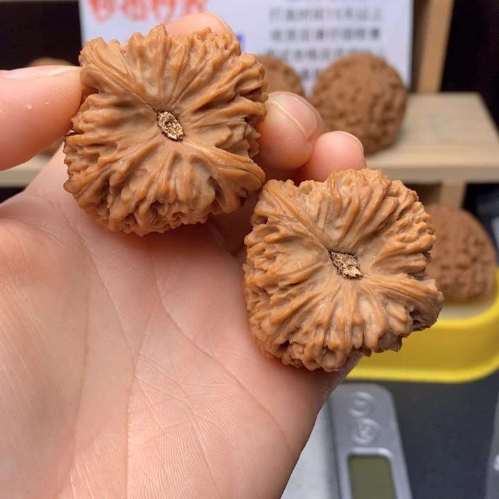 文玩核桃吊坠你**个高炮41.41.42.0617号