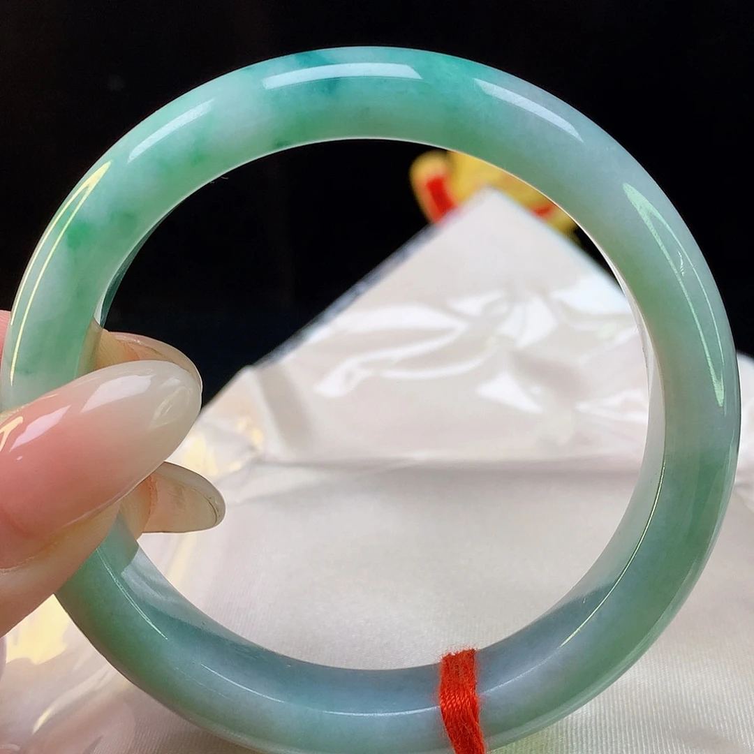 翡翠手镯未镶嵌天然翡翠5150