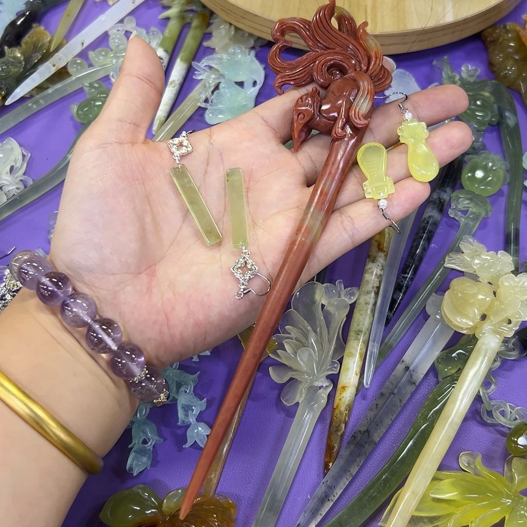 未镶嵌蛇纹石玉耳环 狐狸?**✨