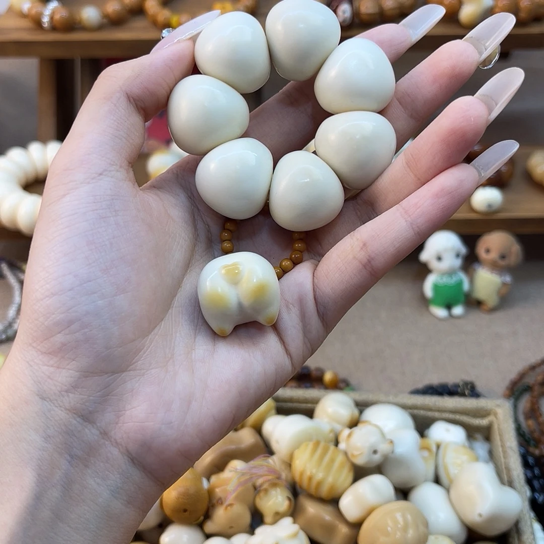 王***尔吊坠菩提根/象牙果手捻一个