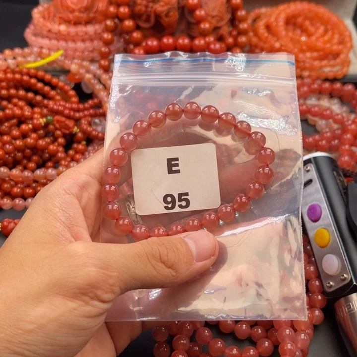 南红玛瑙未镶嵌多样性发货默认微瑕称重8mm