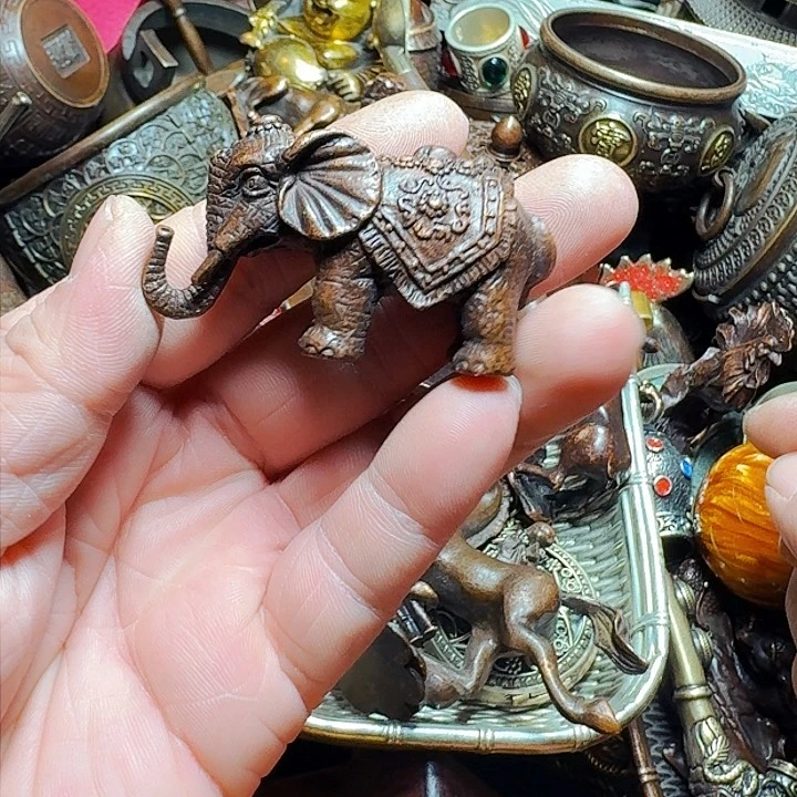 铜器摆件收收藏藏