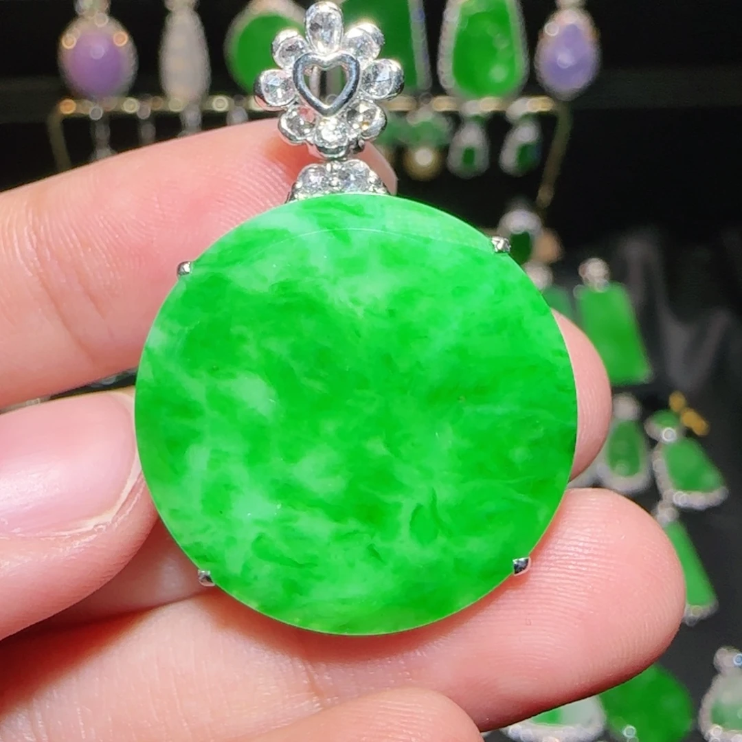 翡翠18K金镶嵌耳饰