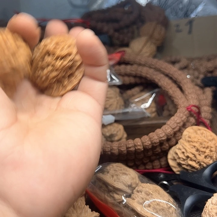 醋***果桃核吊坠盘龙纹狮子头