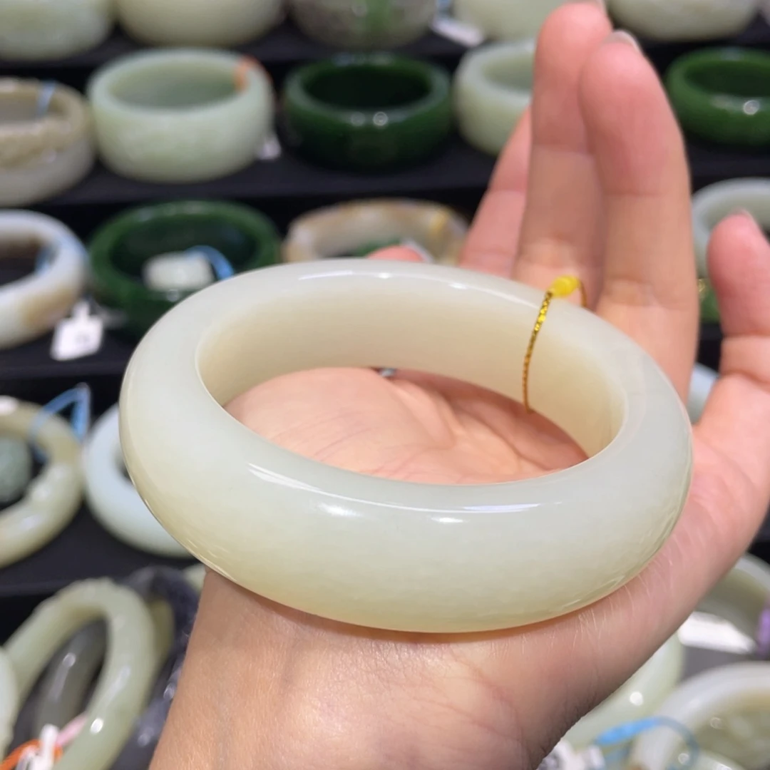 未镶嵌手镯和田玉42